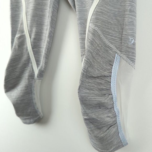 Lululemon Size 4 Run Pace Crop Women's White/Gray Ruched Sides Active Leggings - Picture 5 of 11